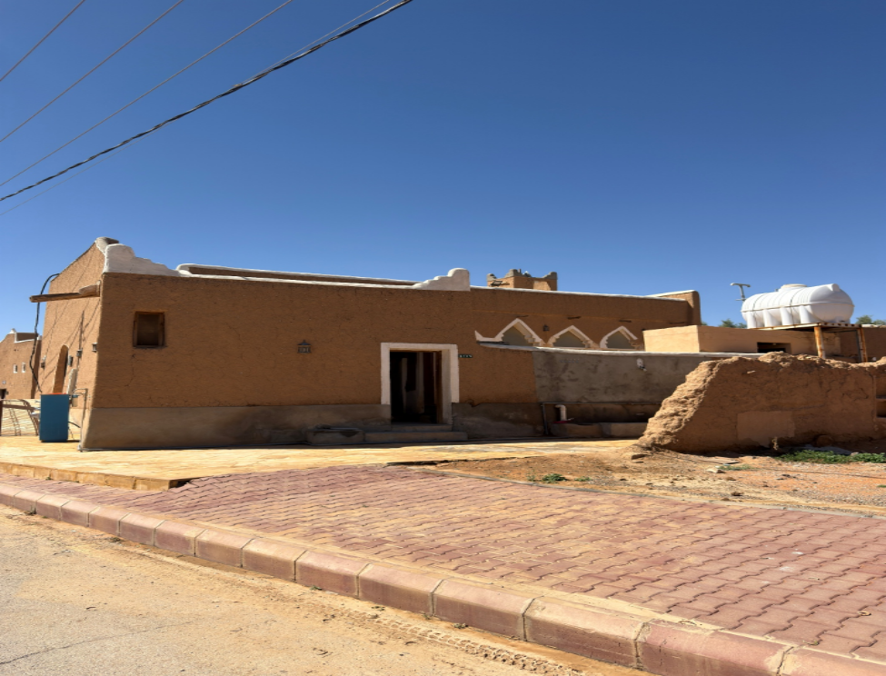 مسجد القرية