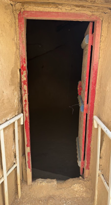 باب الطابق الثاني