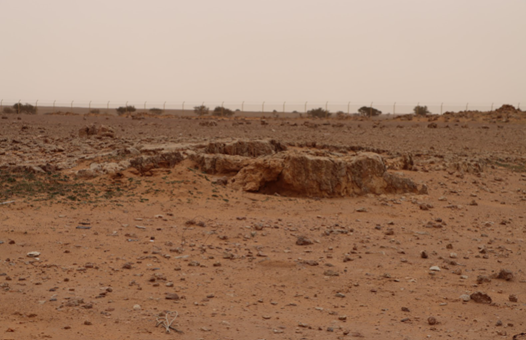 بقايا وحدات معمارية تاريخية