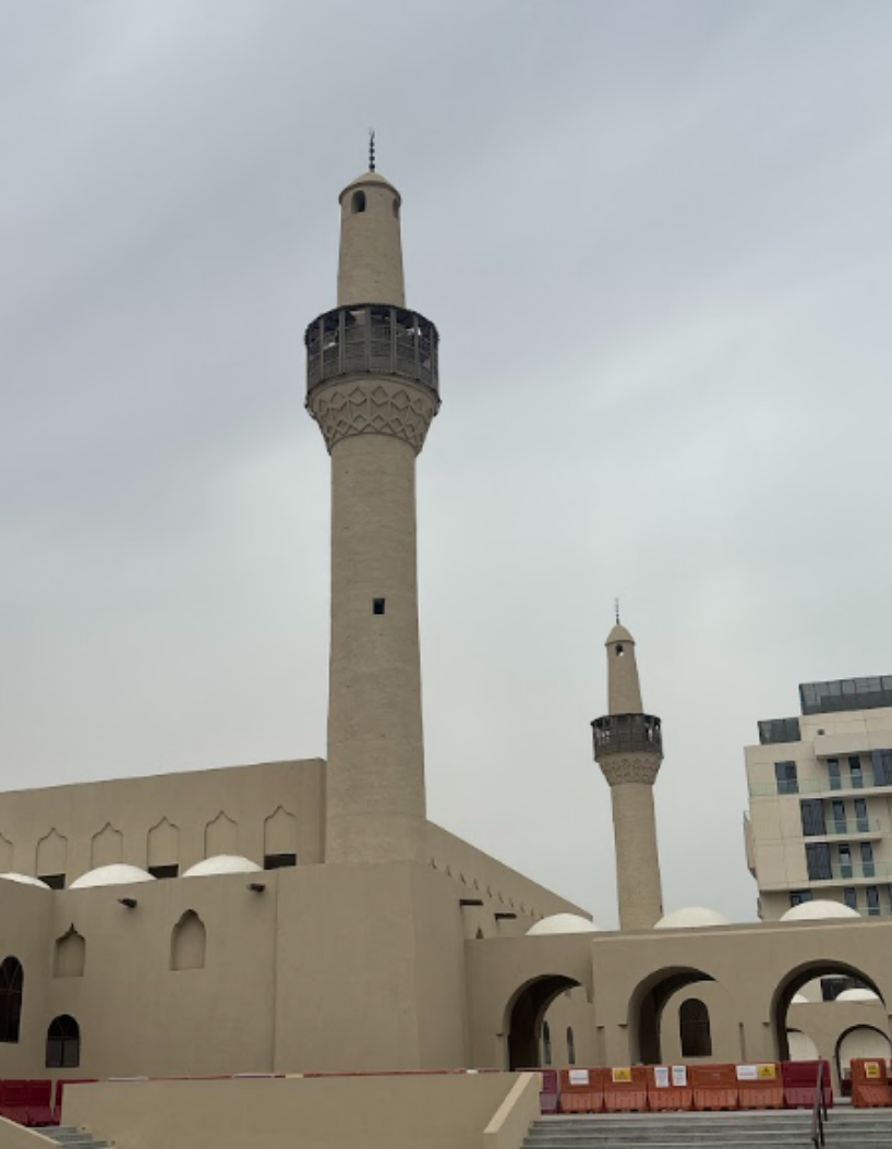 القباب والمنارات