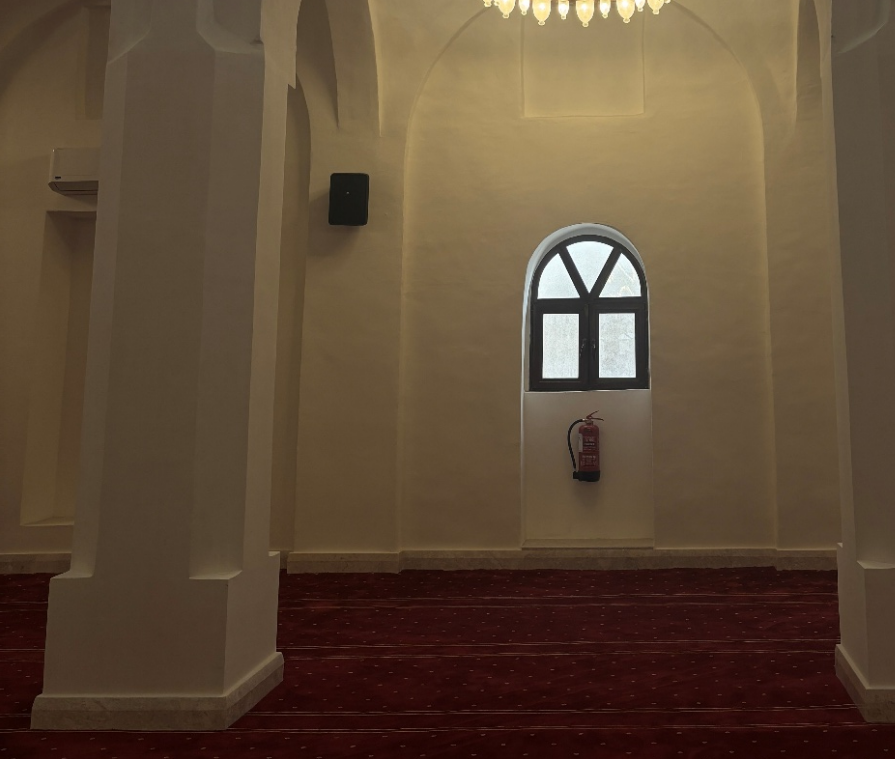 إحدى طفايات الحريق