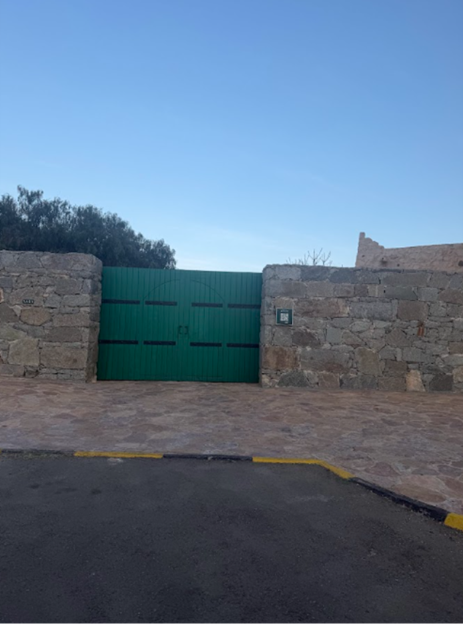 مواقف السيارات