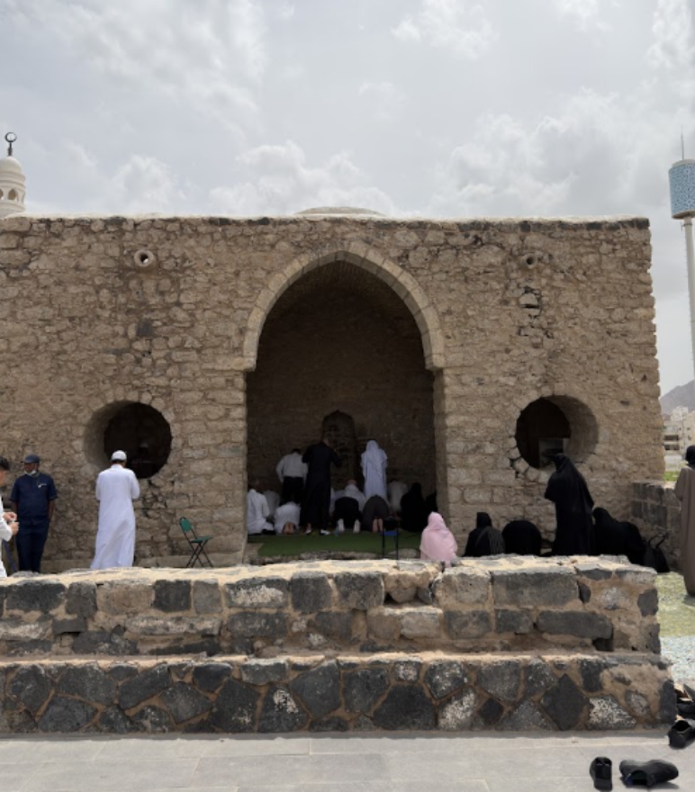 مدخل مسجد الفتح ونوافذه