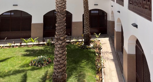 الطابق الأرضي للمسجد بمرافقه (المواضئ وسكن الإمام والمؤذن)