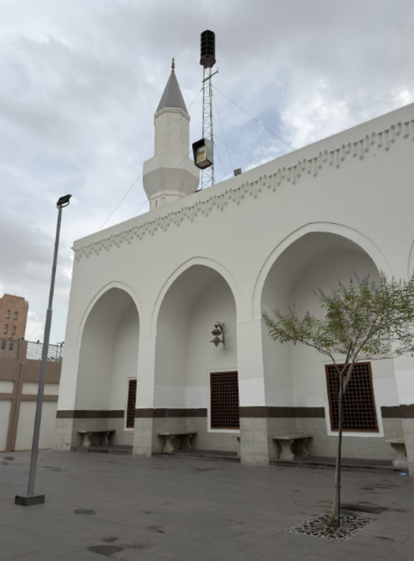 مسجد علي بن أبي طالب