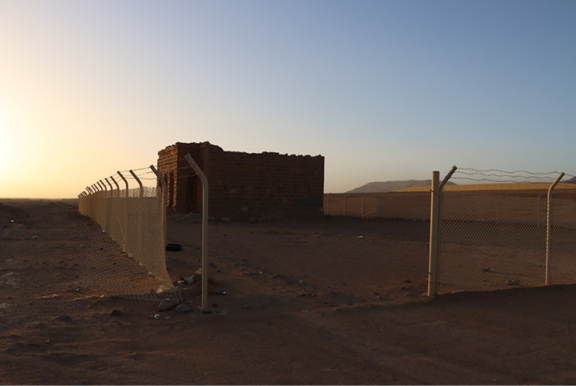 السياج الخارجي المحيط بموقع محطة برك