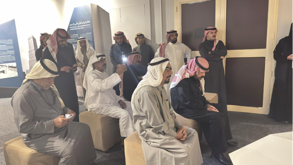 مركز الاستقبال والإرشاد والعروض السمعية والبصرية في الموقع.