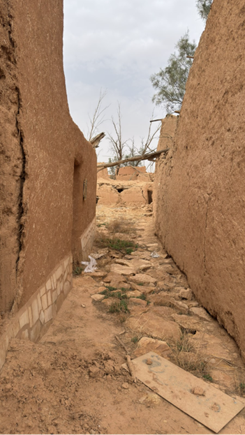 الممرات الداخلية لبلدة التنومة التراثية
