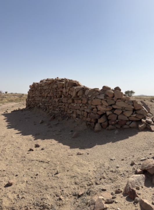 بقايا الجدران